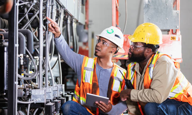 Best Emergency Electrician Near Me  in Peosta, IA