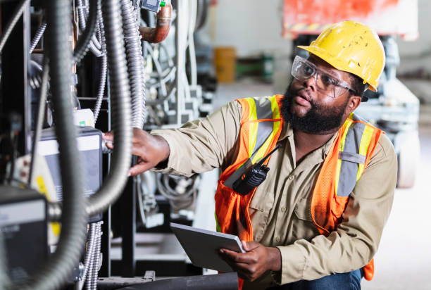 Best Affordable Electrician  in Peosta, IA